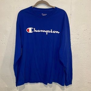 Men’s Champion long sleeve shirt size XL / Blue